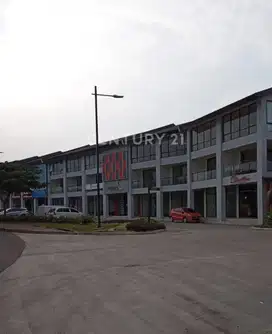 Ruko Soho Premium 3 Lantai Di Rolling Hills, Kerawang Barat.