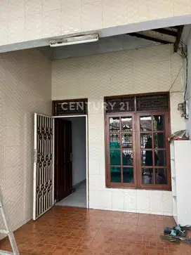 Rumah 2 Lantai Di Villa Tangerang Regency 1 Periuk Tangerang