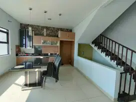 Sewa Rumah Modern Minimalis  di Setrasari dekat Maranatha Bandung