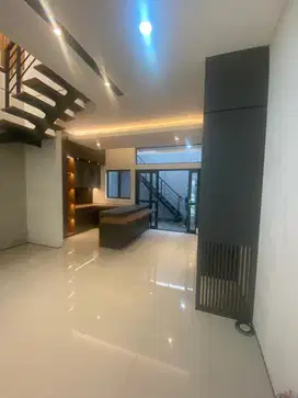 Jual Rumah 2 Lantai Siap Huni di Komplek Mekar Wangi Bandung