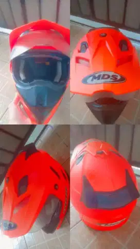 Cod Helm MDS Supermoto