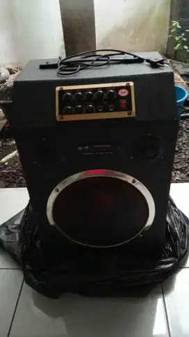 Dijual speaker aktif untuk acara dan karaoke 10 inch bonus mix shure