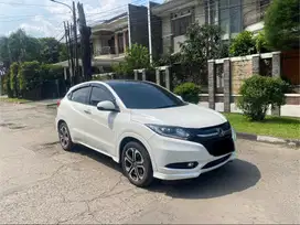 HRV prestige sunroof panoramic 2018 Putih