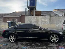 S CLASS S300 W221 HITAM