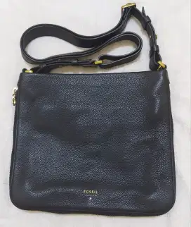 Di jual preloved Tas Fossil issue No 1954