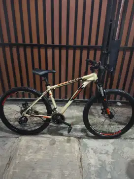 Polygon cascade 3 uk27,5 Aloy 3x7 full ORI pabrik mulusss