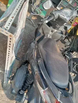 DiJual motor Vario 2016.surat surat lengkap.pajak hidup