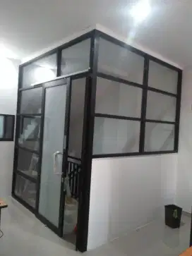 Partisi alumunium kaca ruangan