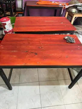 Meja kayu bekas