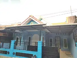 Di kontrakkan rumah per tahun