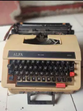 Mesin Ketik Alfa