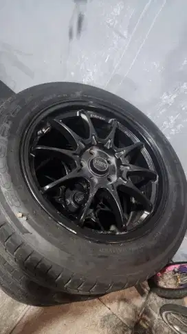 Velg HSR Ring 18 plus ban ( 2 bulan pakai )