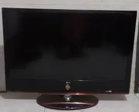 Tv led LG scarlet 42 in mulus analog ,jual berikut stb digital