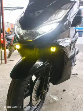 HONDA PCX160 ABS 2022 (Include Box GIVI) + HELM NOLAN