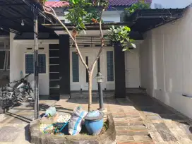 Disewakan rumah dekat Suhat