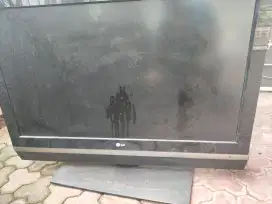 TV Besar Bekas Kondisi tidak menyala/lcd rusak