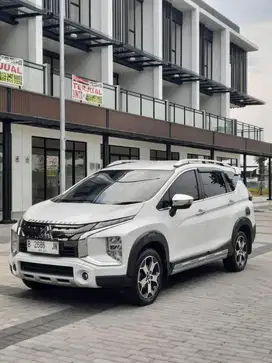 SUPER LOW KM MULUS TERAWAT LIKE NEW ! Mitsubishi Xpander Cross AT 2021