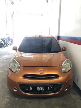 Nissan March 2012