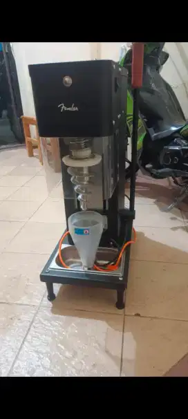 Mesin mixing Frozen ice cream dan yogurt