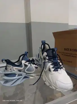 SEPATU PREMIUM IMPORT SPRINGBLADE (NEW)
