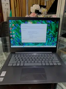 Laptop Lenovo V14-IIL
