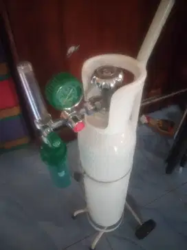 Tabung oksigen komplit