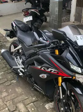 JUAL CEPAT YAMAHA R15 V3 2019 LOW KM