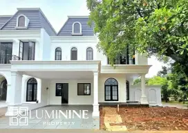 DIJUAL RUMAH BRAND NEW DENGAN KOLAM RENANG DI BINTARO SEKTOR 9,TANGSEL