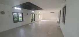 Rumah untuk kantor atau gudang bersih di Cingised Arcamanik Bandung
