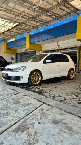 VW Golf GTI 2.0 2010 LOW KM