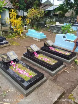 KIJING MAKAM KIJING KRAMIK TUGON BUKU