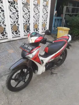 Honda Supra X 125 2011 Helm in,ss lengkap mesin bagus pajak hidup
