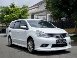 Grand Livina HWS AT 2015 Putih