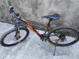 Sepeda Polygon Premier 5