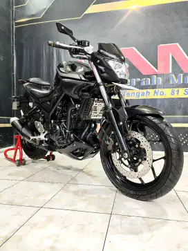 Yamaha MT25 BLACK GLOSY 2018 Mewah siap touring.Anugerah Motor Rungkut