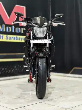 Yamaha MT25 BLACK GLOSY 2018 Mewah siap touring.Anugerah Motor Rungkut