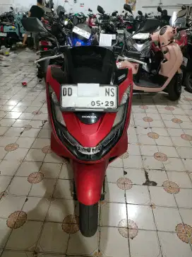 Honda pcx 160 cc abs iss 2023 merah