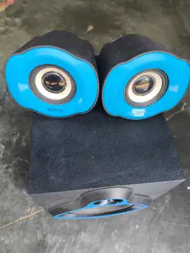 Speaker Kecil Merk Sota Warna Biru Hitam