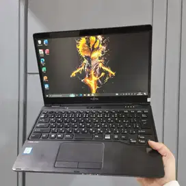 Laptop 2in1 Fujitsu U939X Core i5 8365U Ram 8GB N-FC