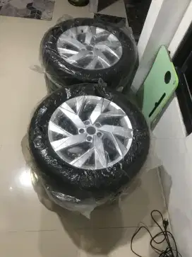 Velg Ori Tiguan R18 + Ban