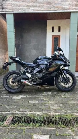 ZX25R ZX25 R Ninja 250 non abs quick shifter odo low!!