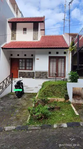 Rumah disewakan untuk keluarga kecil di Tamansari Bukit Bandung (WIKA)