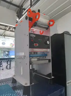 Cup sealer Model QM-D1