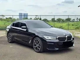 BMW 520i M-Sport 2022 LOW  KM 9OOO