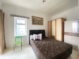 3 plus 1 kamar full furnish lantai rendah Apt.Mediterania 2 dekat CP
