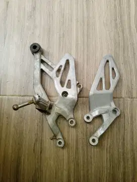 postep depan R15 V3 V4 orisinil