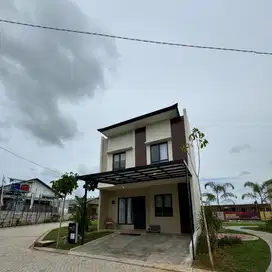dijual cepat rumah 2 lantai dekat bandara dan toll 700 jtaan
