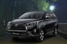 Innova Venturer Diesel 2022 (CARI)