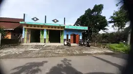 BU Rumah SHM 2 LT diTuri dekat FASUM ( sekolah, pasar dll  )