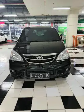 Toyota Avanza G 2011 manual hitam